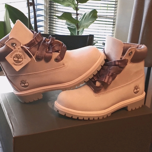 Timberland Other - 🎉HP🎉📥(FINAL PRICE) 👢Timberland Boots